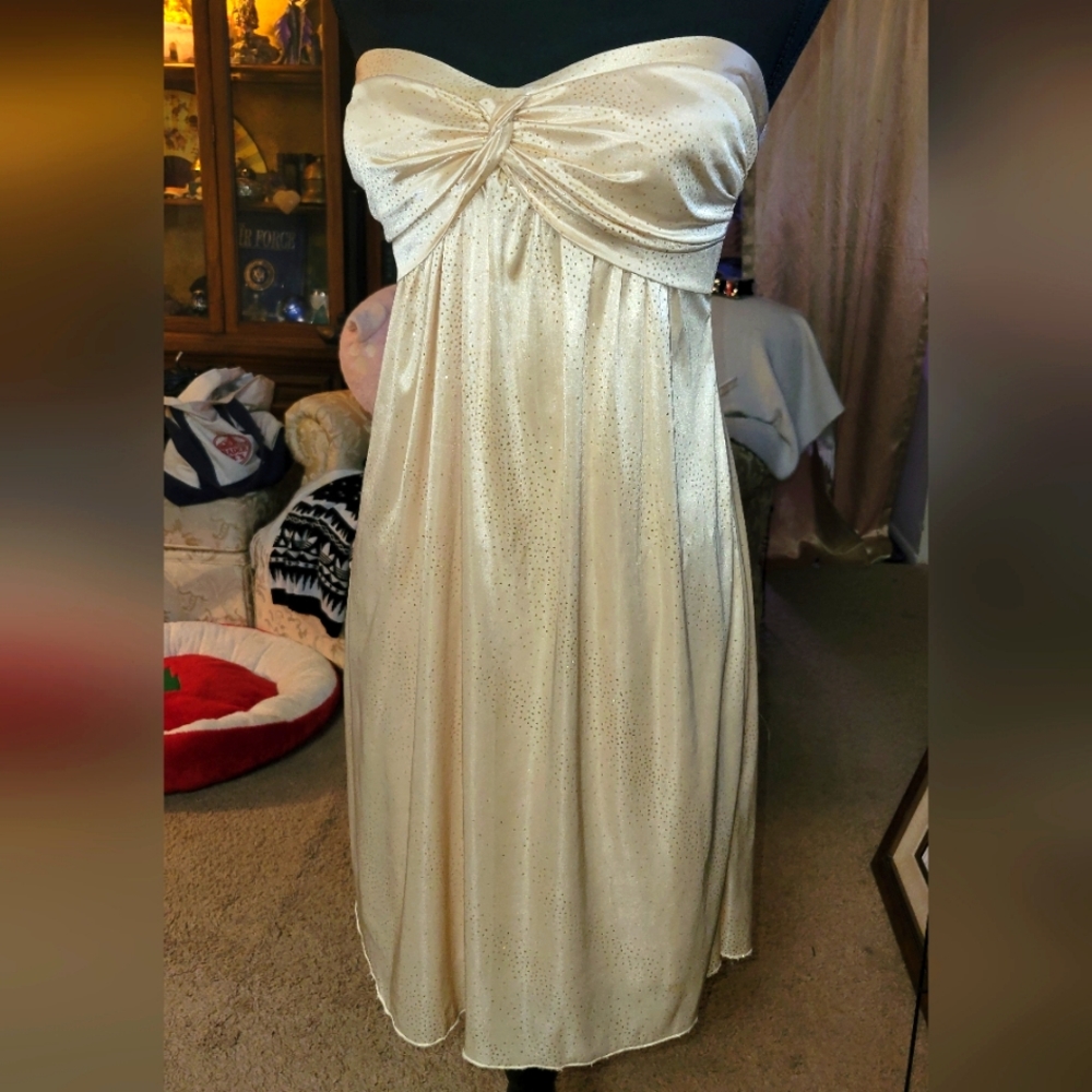 Shimmering strapless